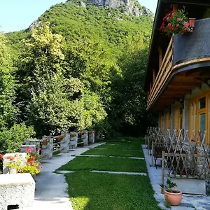 Séjour à la ferme La Selvaggia, Mandello del Lario
